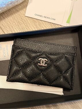 Cardholder wallet caviar leather